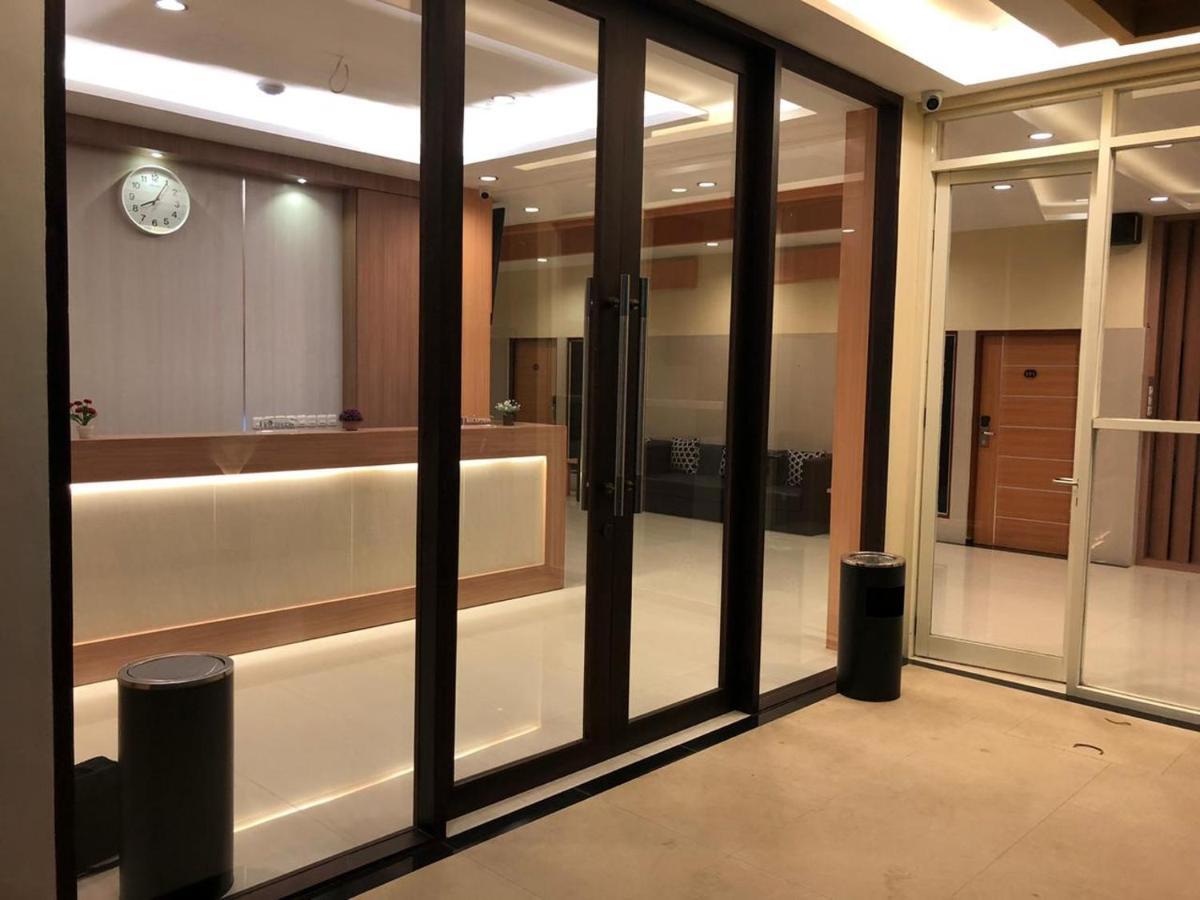 Lcr Hotel Ende Εξωτερικό φωτογραφία