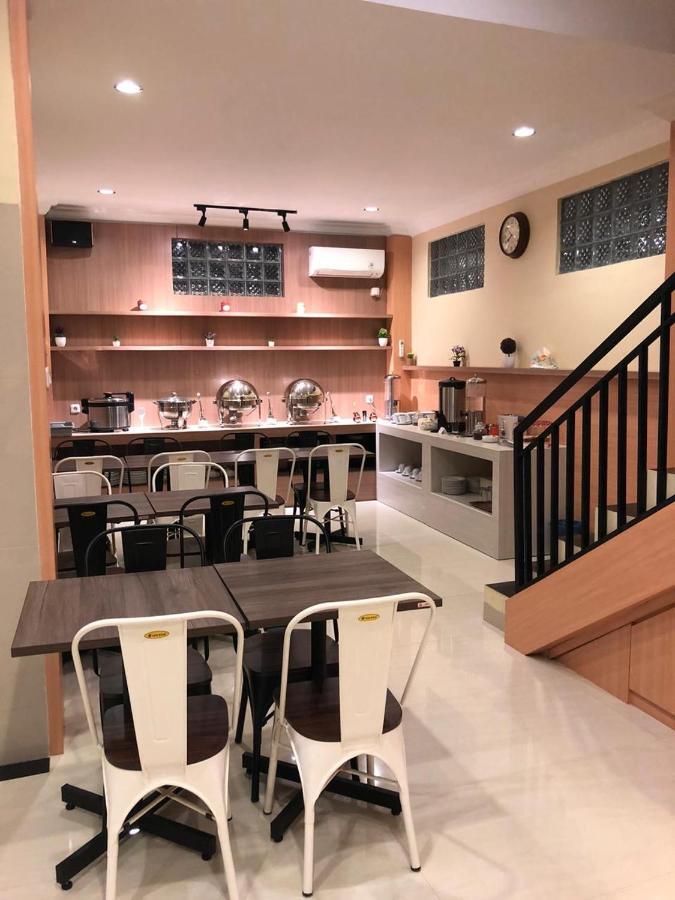 Lcr Hotel Ende Εξωτερικό φωτογραφία