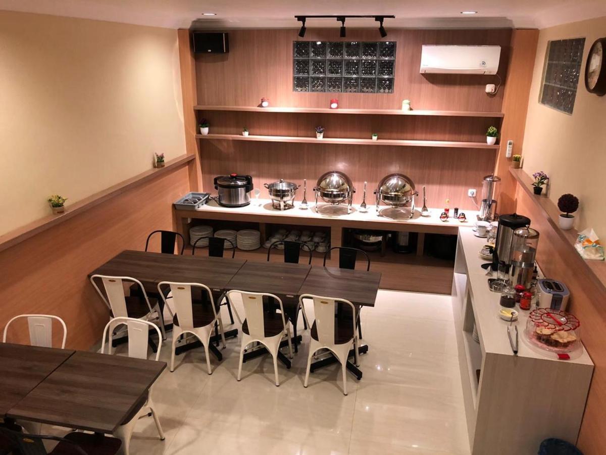 Lcr Hotel Ende Εξωτερικό φωτογραφία