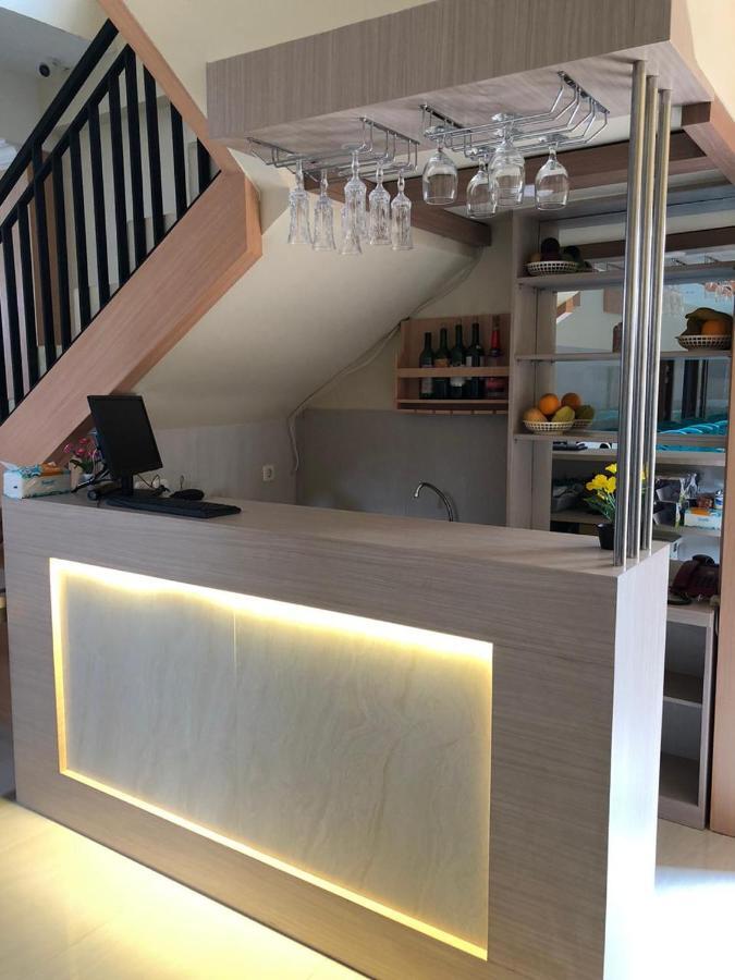 Lcr Hotel Ende Εξωτερικό φωτογραφία
