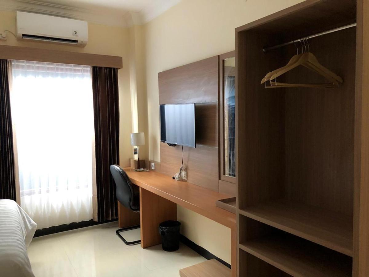 Lcr Hotel Ende Εξωτερικό φωτογραφία